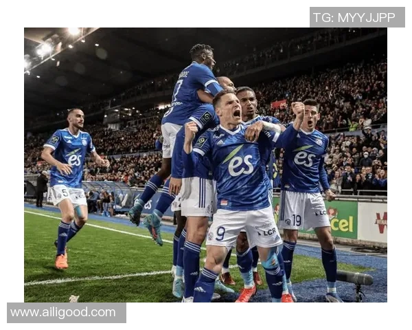 克莱蒙与图卢兹的激烈对决揭示法甲新赛季的竞争格局与球队实力分析